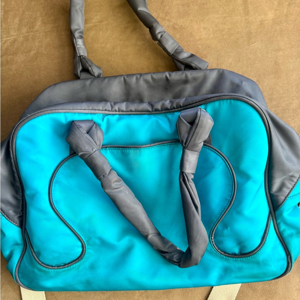 Lululemon Athletica Teal and Gray Gym Bag